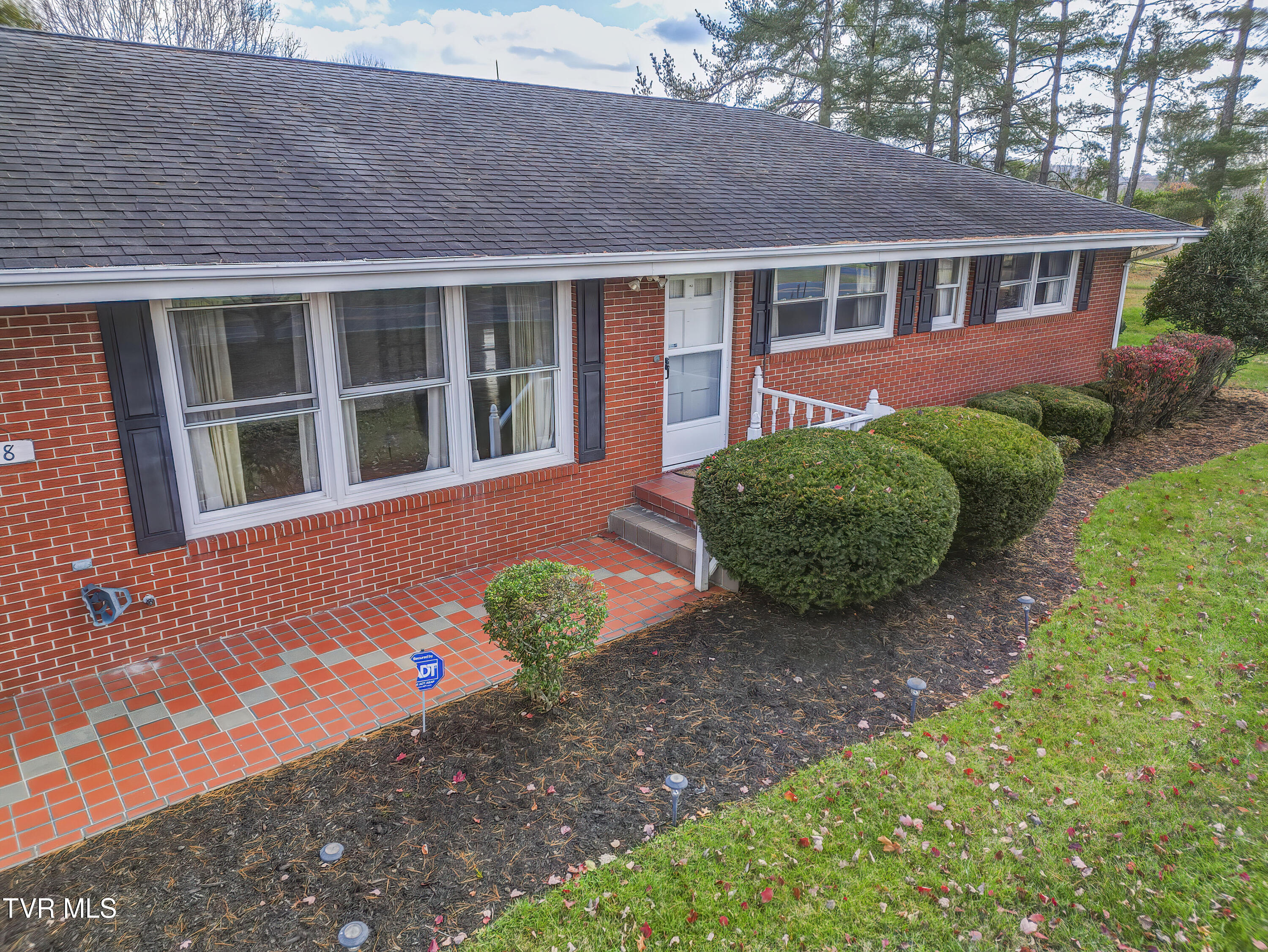 1238 Gray Station Road Gray, TN 37615 - Photo 3 of 51 1238 Gray Station (6)