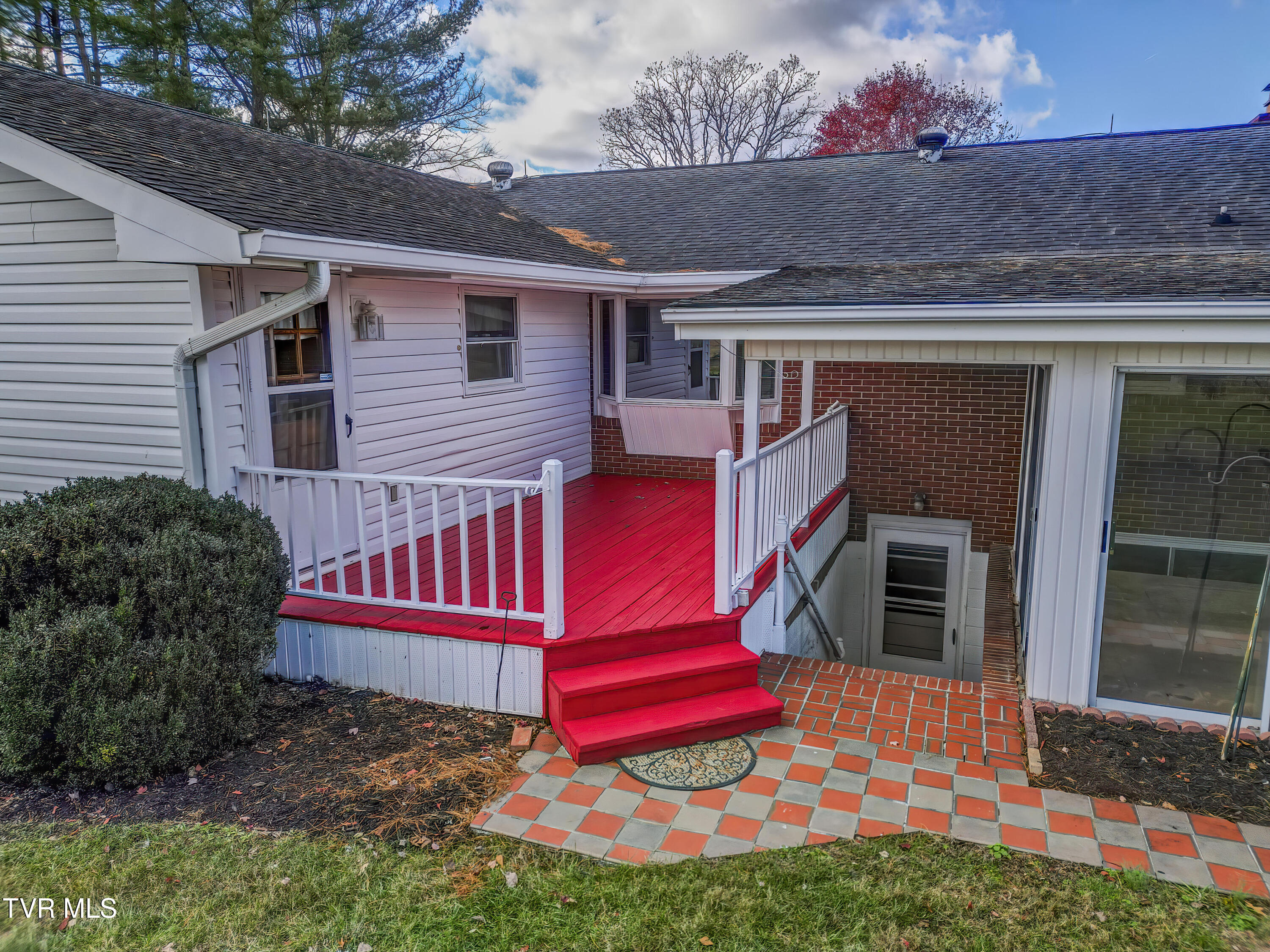 1238 Gray Station Road Gray, TN 37615 - Photo 7 of 51 1238 Gray Station (56)