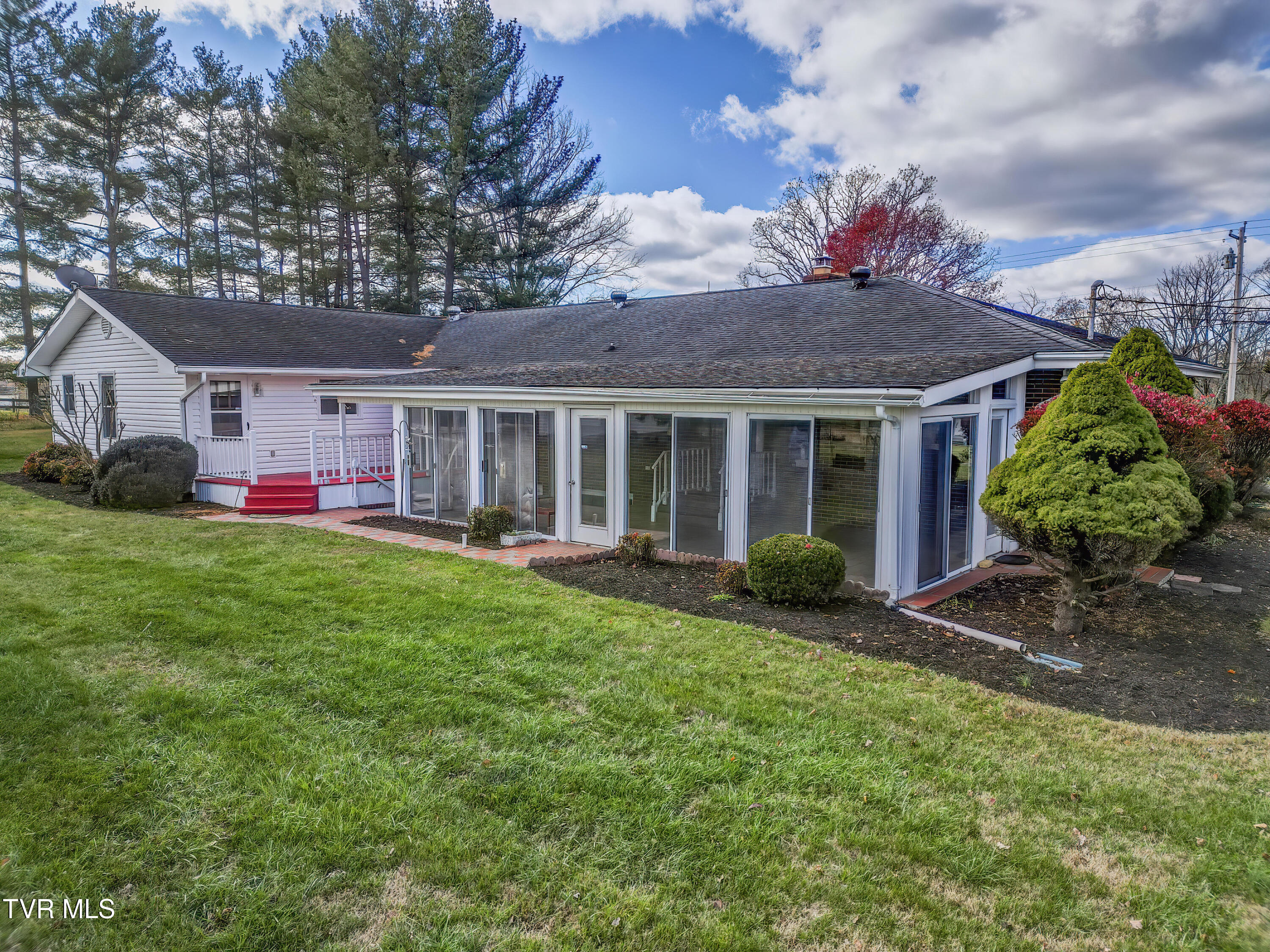 1238 Gray Station Road Gray, TN 37615 - Photo 8 of 51 1238 Gray Station (57)