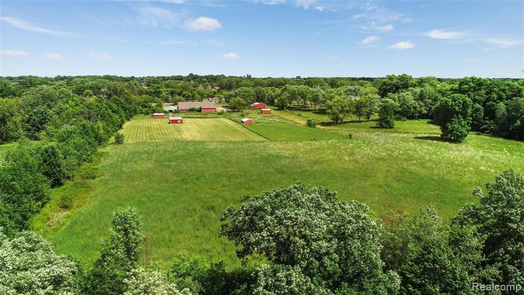 1347 Elms Road Flint, MI 48532 - Photo 28 of 40