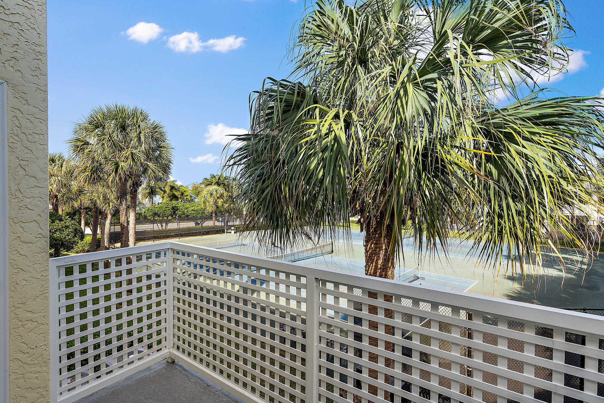 1906 Mainsail Circle Jupiter, FL 33477 - Photo 11 of 34 a view of a backyard