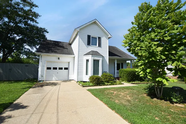 $1,700 | 2870 Chinquapin Lane, Clarksville, TN 37043