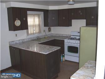 7326 Hiola Road Philadelphia, PA 19128 - Photo 2 of 12 Gallery Image 2