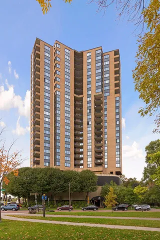 $485,000 | 2950 Dean Parkway, Unit 603, Minneapolis, MN 55416