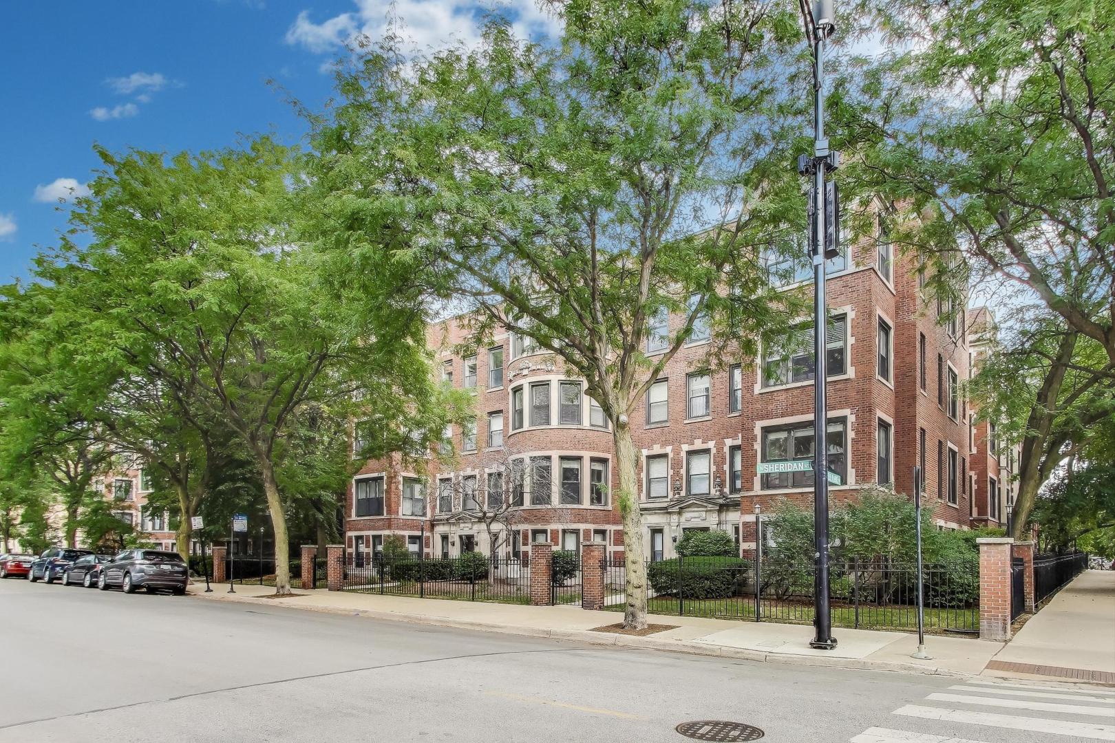 4115 North Sheridan Road, Unit 2 Chicago, IL 60613 - Photo 1 of 21 Gallery Image 1
