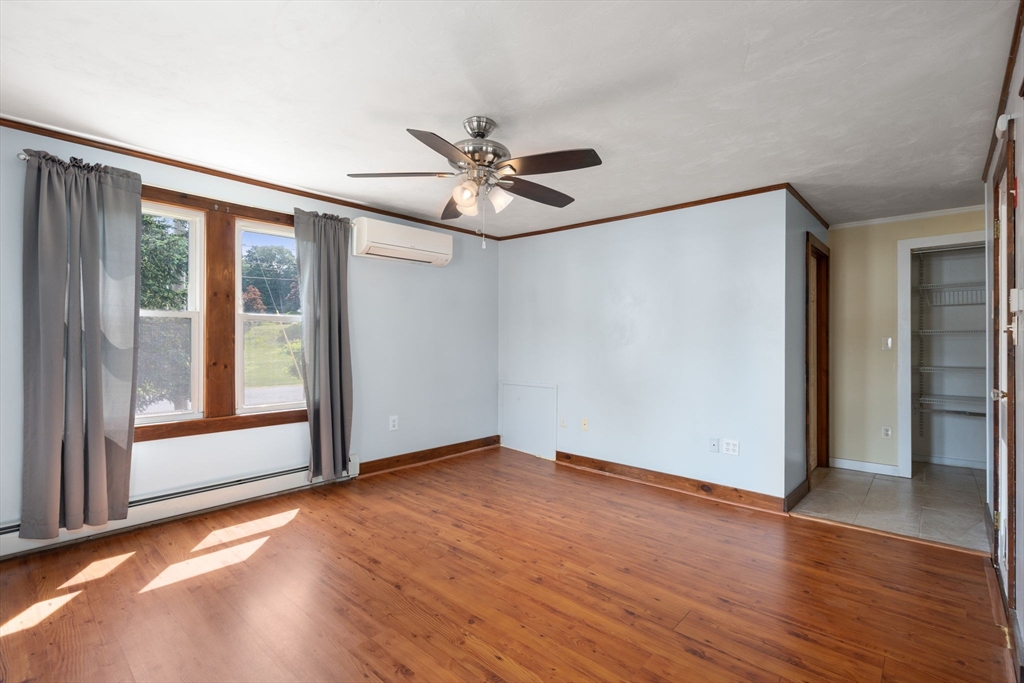 9 Providence Road Sutton, MA 01590 - Photo 7 of 37