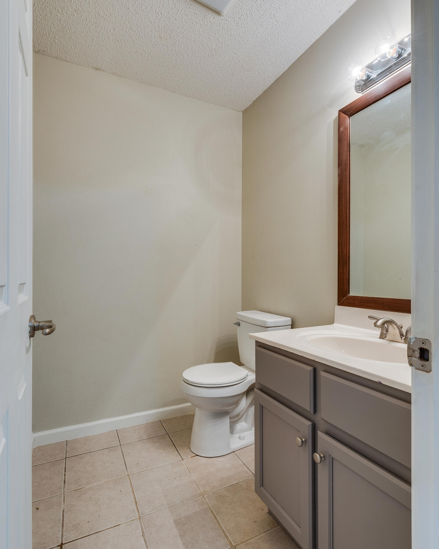 147 Old State Rte 34, Unit 2 Jonesborough, TN 37659 - Photo 16 of 23 014