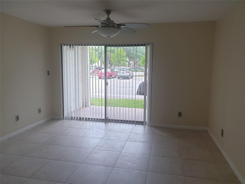 520 South Park Road, Unit 1812 Hollywood, FL 33021 - Photo 5 of 11 Photo 5