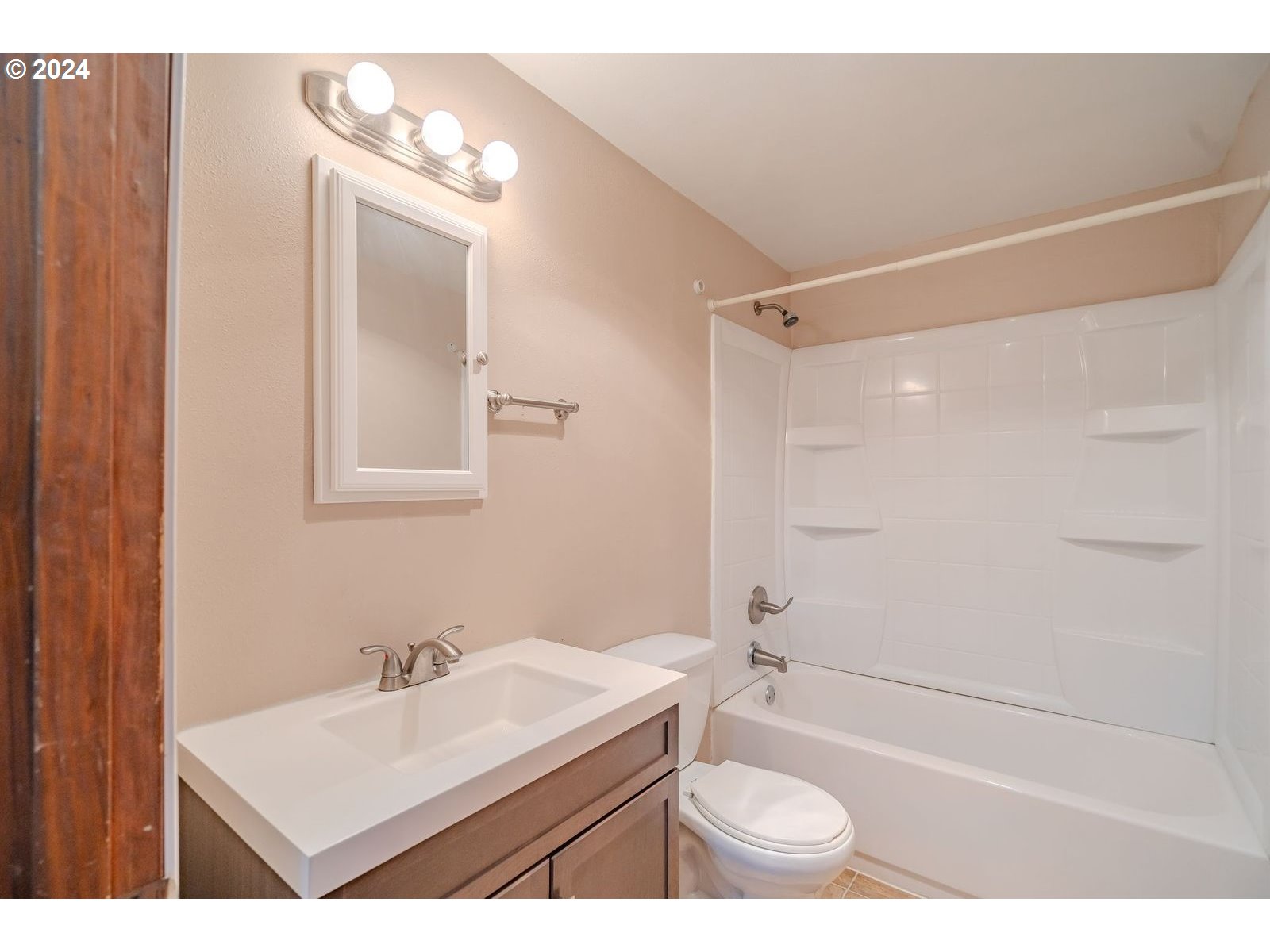 3069 Pershing Way Longview, WA 98632 - Photo 8 of 40 Gallery Image 8
