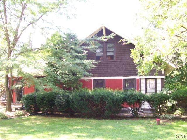 3205 Seiples Station Road Whitehall, PA 18052 - Photo 3 of 9 Gallery Image 3