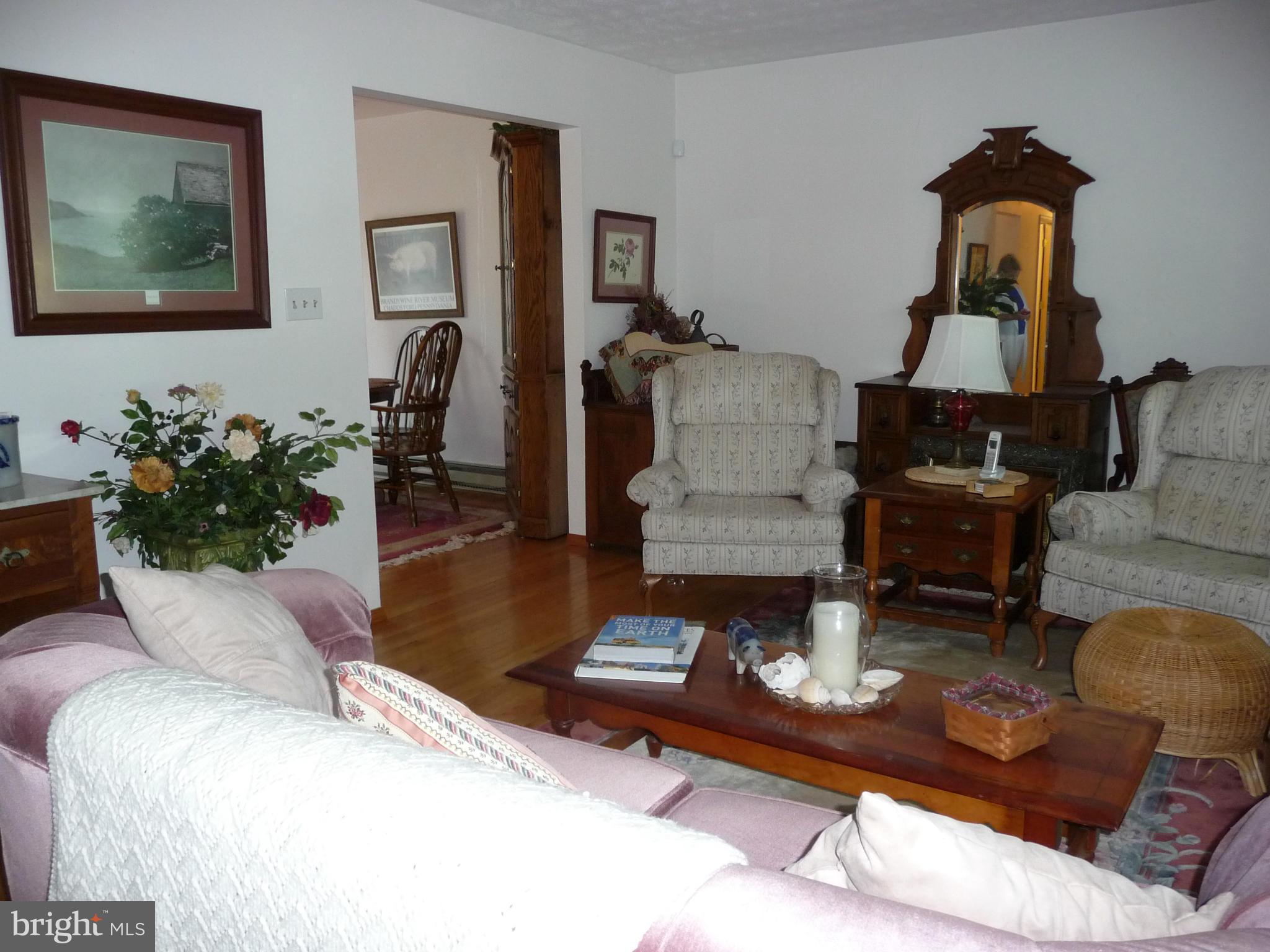559 Barnes Corner Road Rising Sun, MD 21911 - Photo 6 of 30 Living Room