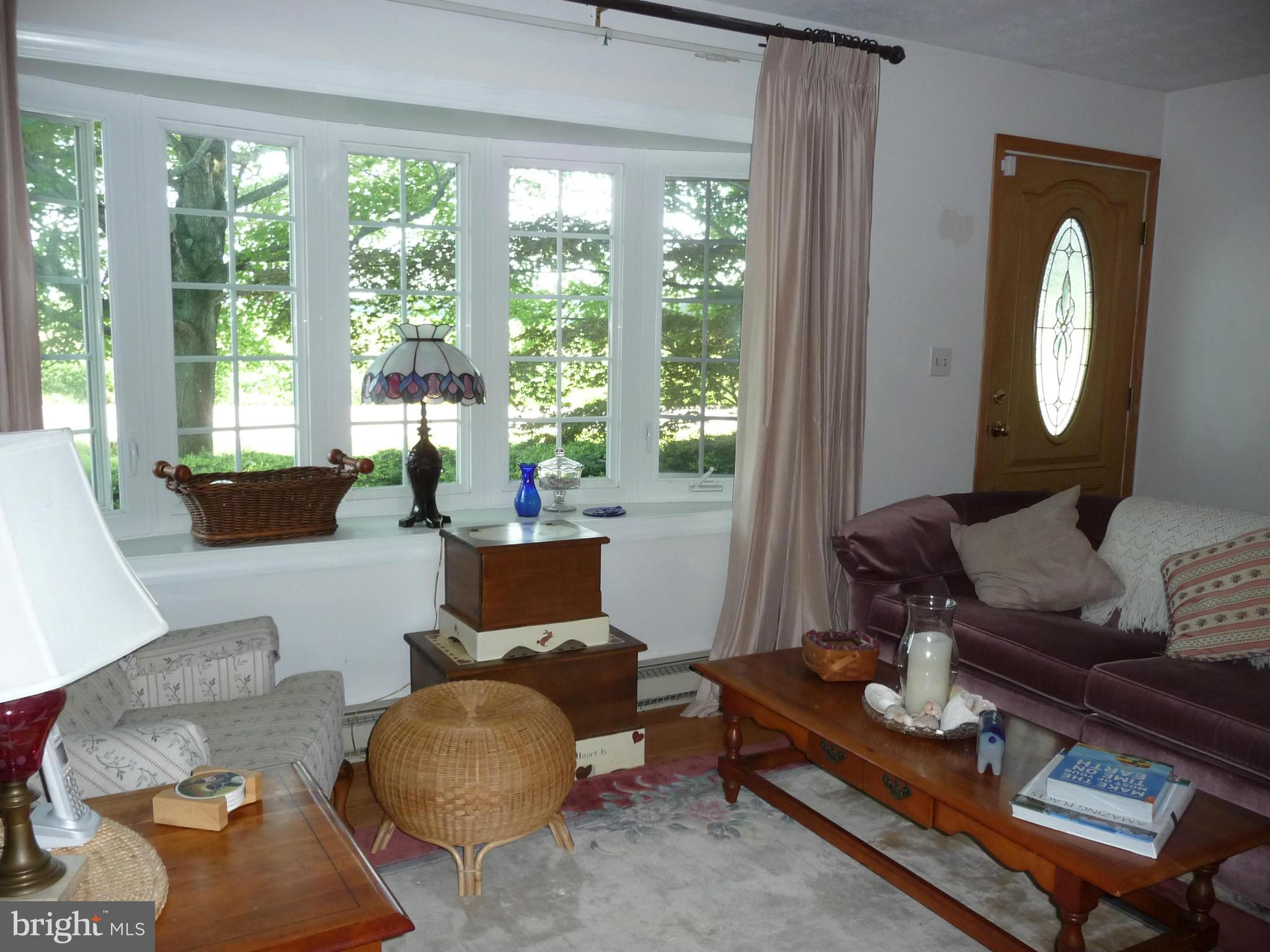 559 Barnes Corner Road Rising Sun, MD 21911 - Photo 7 of 30 Living Room
