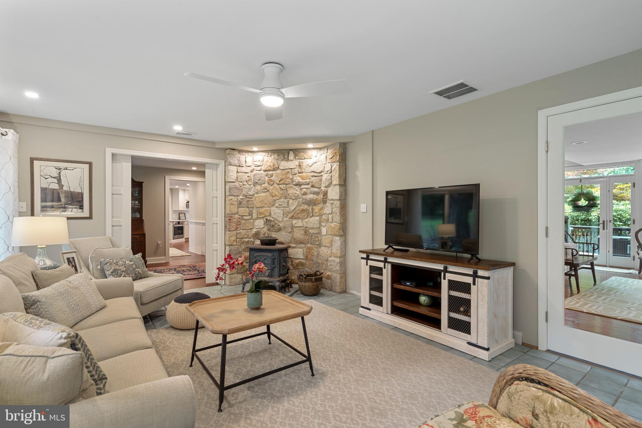 475 Reeds Road Downingtown, PA 19335 - Photo 13 of 78 Living Room