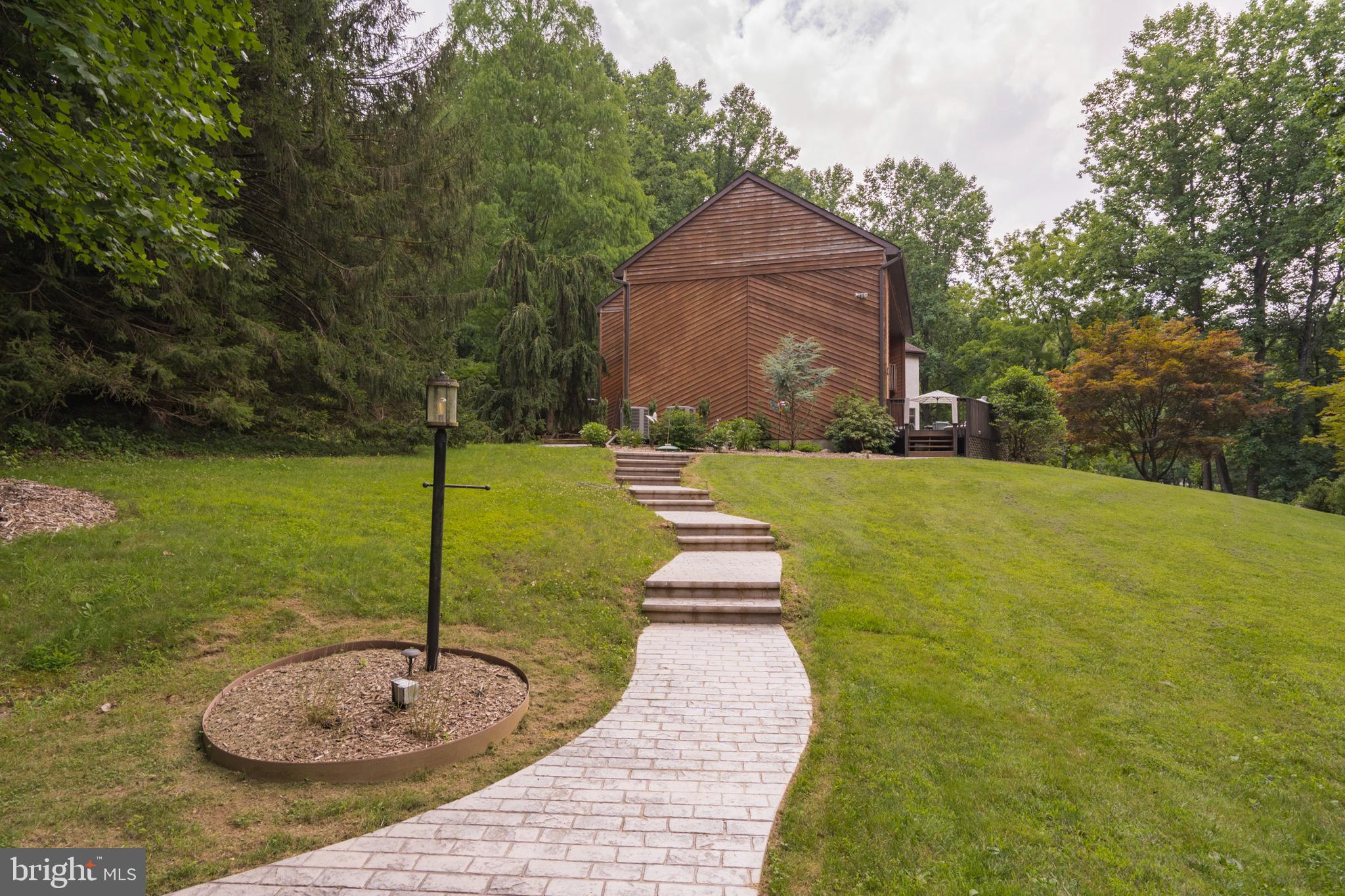475 Reeds Road Downingtown, PA 19335 - Photo 67 of 78 Exterior Side