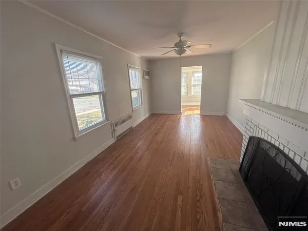 $2,200 | 58 Buena Vista Avenue, Unit 1, Hawthorne, NJ 07506
