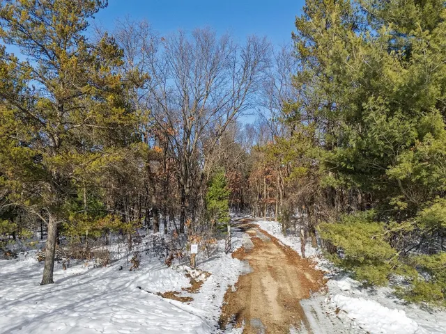 $299,900 | 766 Freedom, Wisconsin Dells, WI 53965