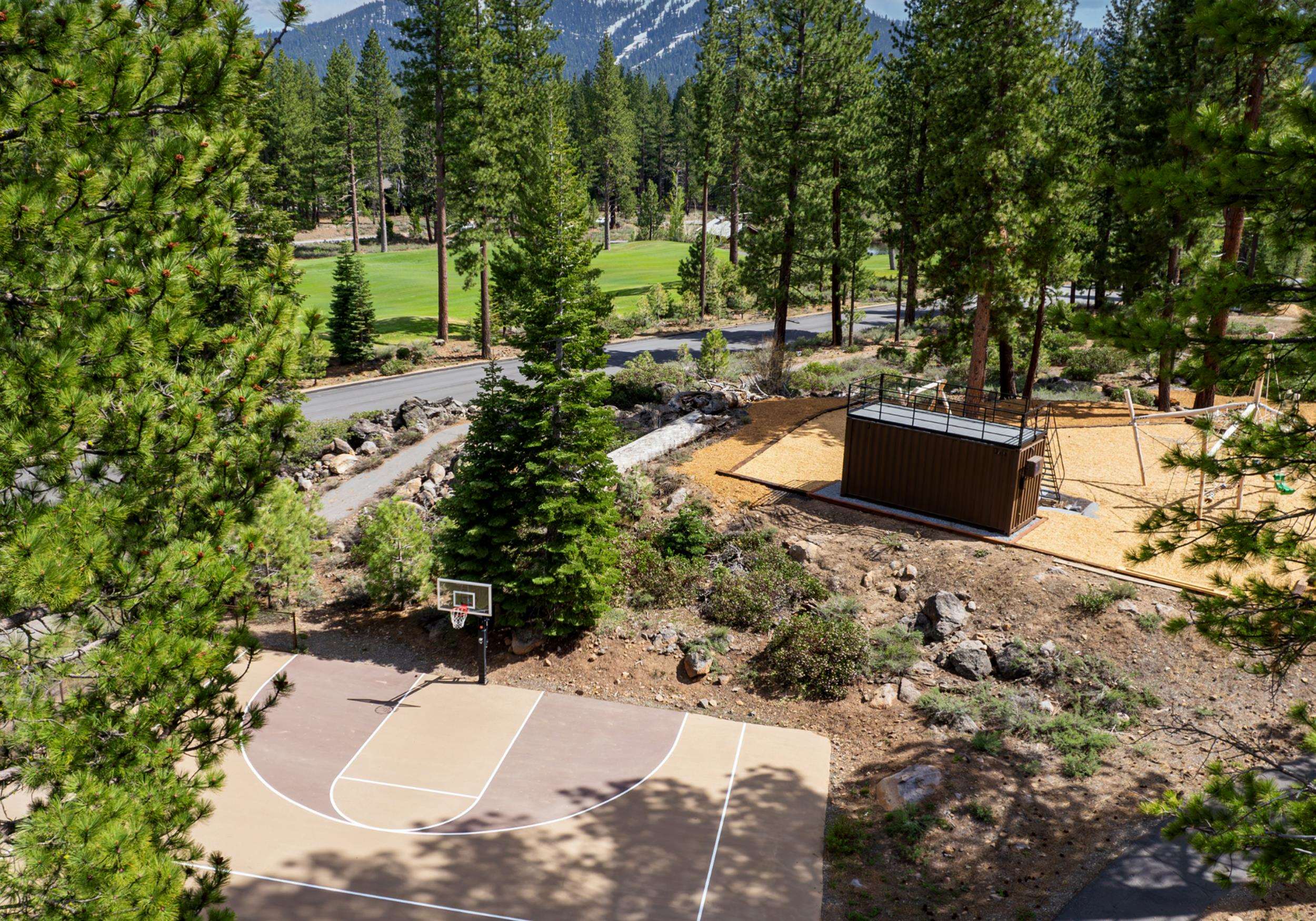 9300 Nine Bark Road Truckee, CA 96161 - Photo 14 of 14 an outdoor space with patio