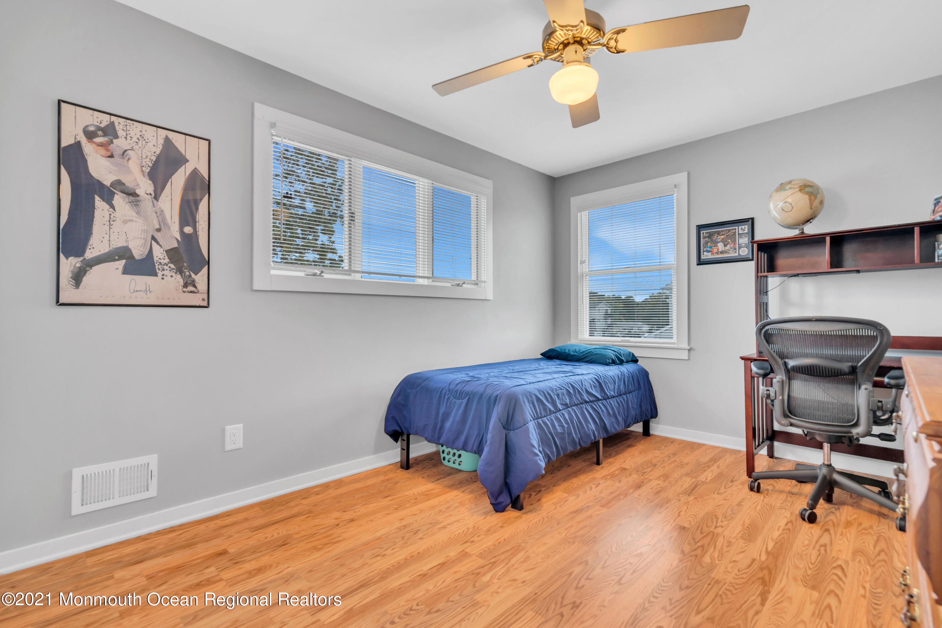 38 Topsail Road Brick, NJ 08723 - Photo 40 of 57 a workspace with furniture and window