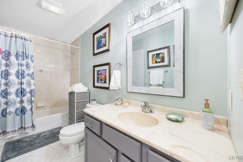 5479 Lake Road Tully, NY 13159 - Photo 9 of 42