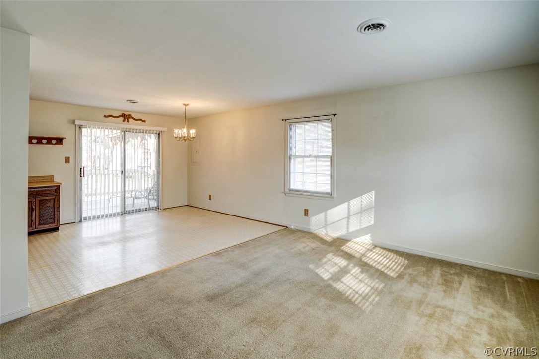 5506 Linda Road Sandston, VA 23150 - Photo 11 of 44 Inside is move in ready! Carpets freshly cleaned, and Fresh Paint Throughout!