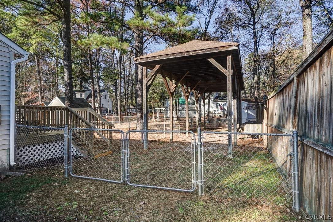 5506 Linda Road Sandston, VA 23150 - Photo 44 of 44 Additional View of double gates to rear and storage area