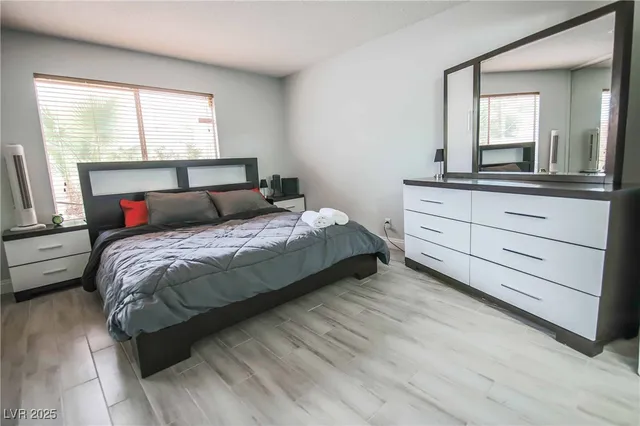 $2,995 | 7399 Topeka Drive, Las Vegas, NV 89147