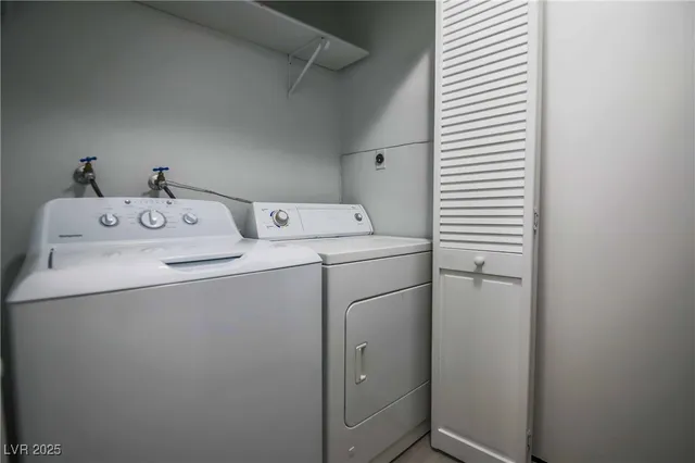 $2,995 | 7399 Topeka Drive, Las Vegas, NV 89147