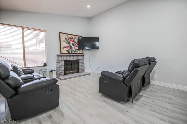 $2,995 | 7399 Topeka Drive, Las Vegas, NV 89147