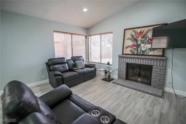 $2,995 | 7399 Topeka Drive, Las Vegas, NV 89147