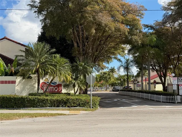 $2,295 | 1206 San Remo Circle, Homestead, FL 33035