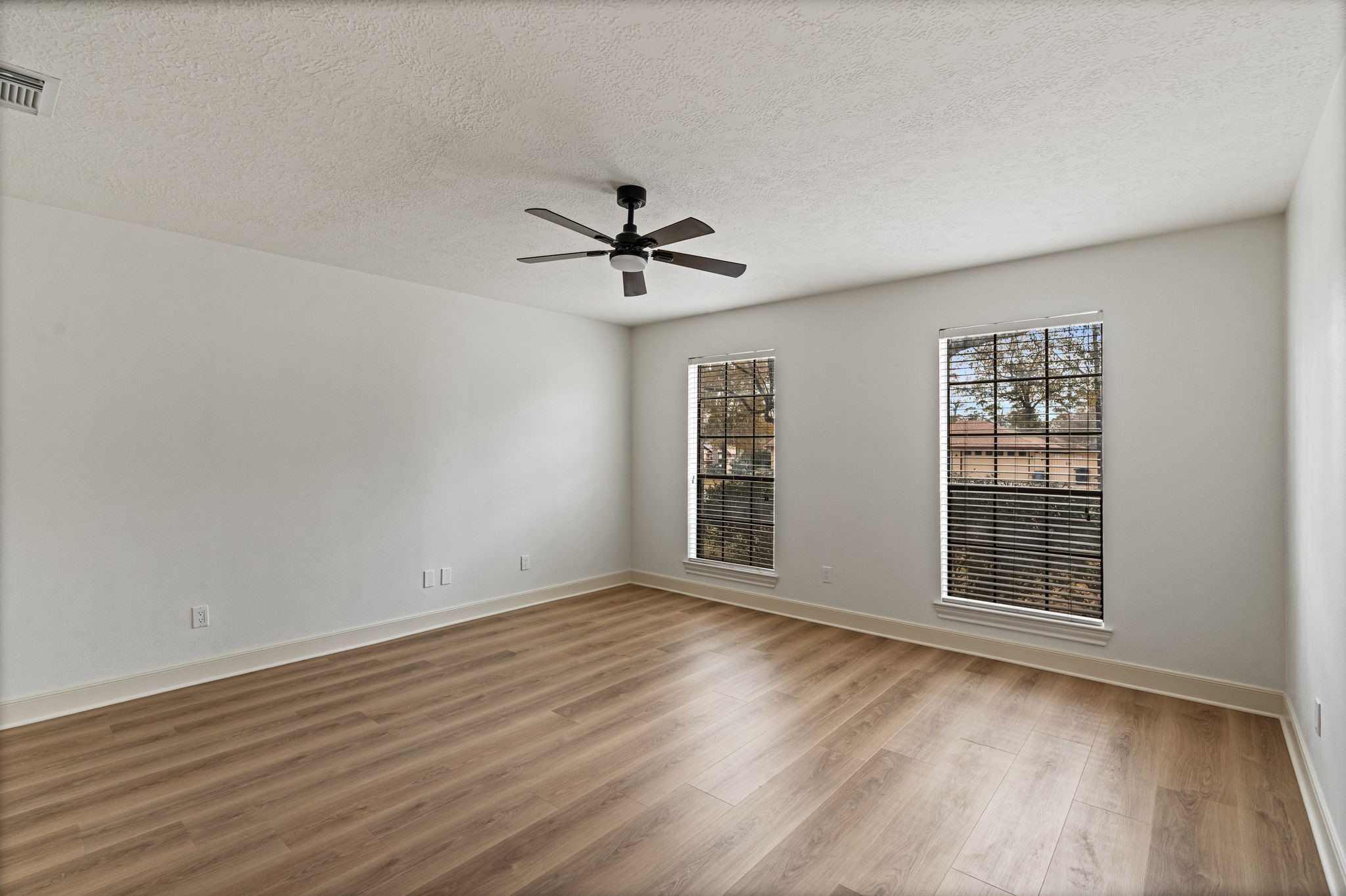 623 Cotter Drive Spring, TX 77373 - Photo 18 of 37 Primary Bedroom