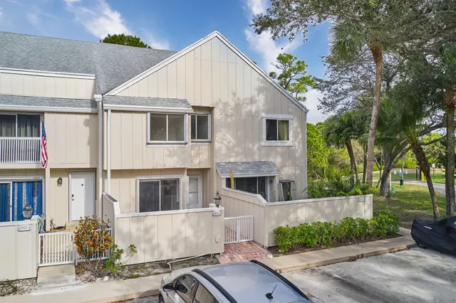 $350,000 | 6303 Riverwalk Lane, Unit 5, Jupiter, FL 33458
