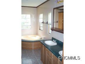 240 Pleasant Hill Road Clyde, NC 28721 - Photo 5 of 12