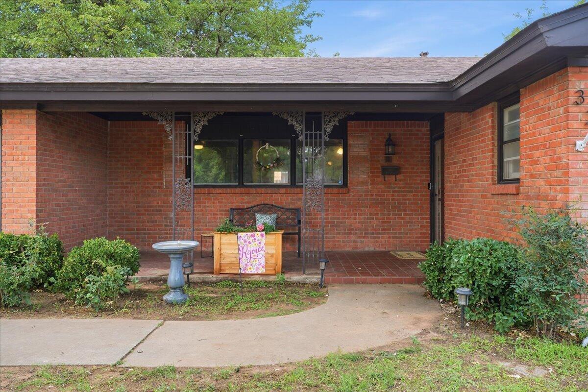 3208 53rd Street Lubbock, TX 79413 - Photo 3 of 39 08-NM108377