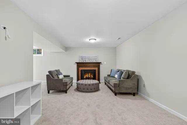 $738,000 | 903 Young Dairy Court, Herndon, VA 20170