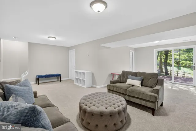 $738,000 | 903 Young Dairy Court, Herndon, VA 20170