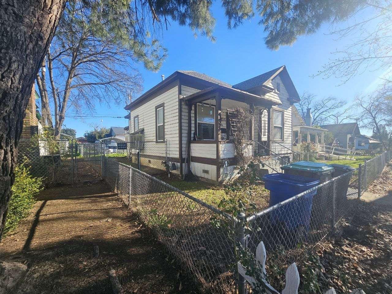 524 Madison Street Red Bluff, CA 96080 - Photo 3 of 40