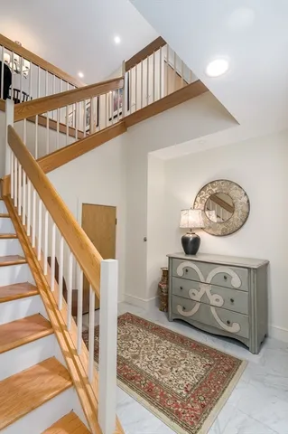 a view of livingroom with furniture