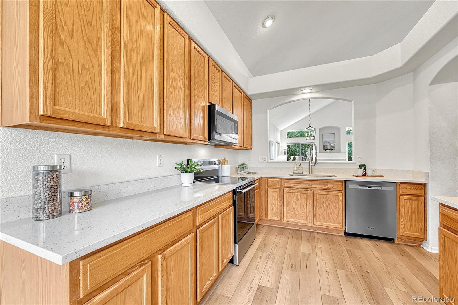 5341 Rhyolite Way Parker, CO 80134 - Photo 6 of 48 Gallery Image 6