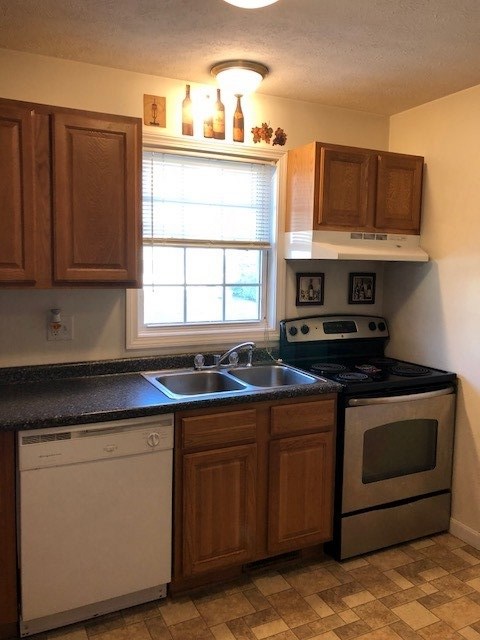608 Silver Street, Unit 7 Manchester, NH 03103 - Photo 4 of 18