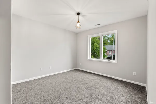 $159,900 | 2758 Abbott Street, Fort Wayne, IN 46806