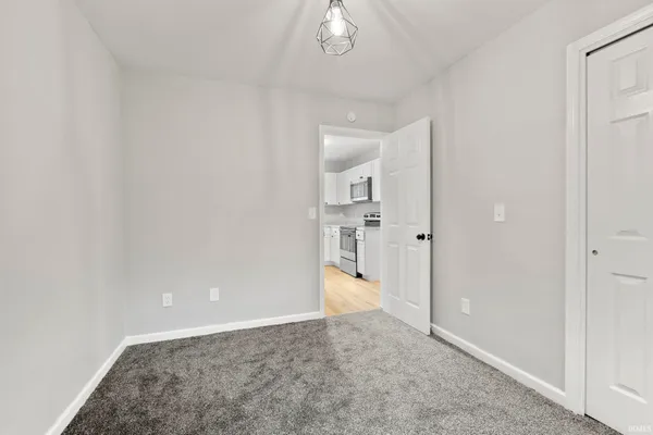 $159,900 | 2758 Abbott Street, Fort Wayne, IN 46806