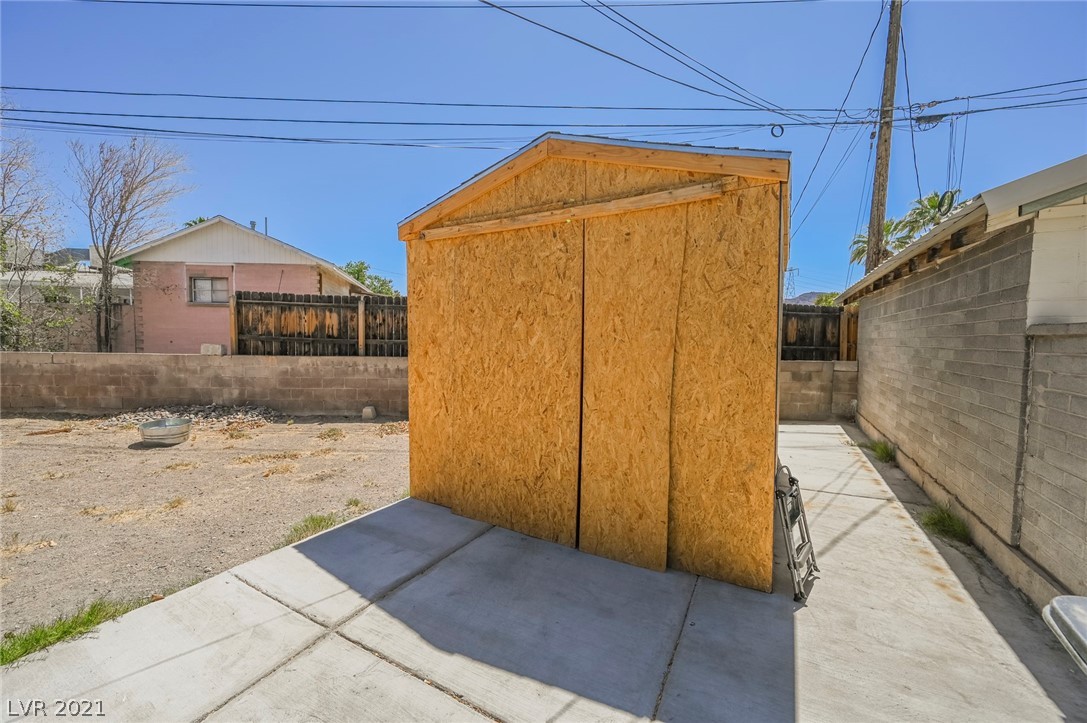 632 National Street Henderson, NV 89015 - Photo 13 of 38