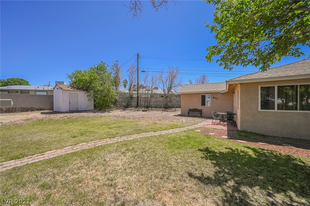 632 National Street Henderson, NV 89015 - Photo 4 of 38