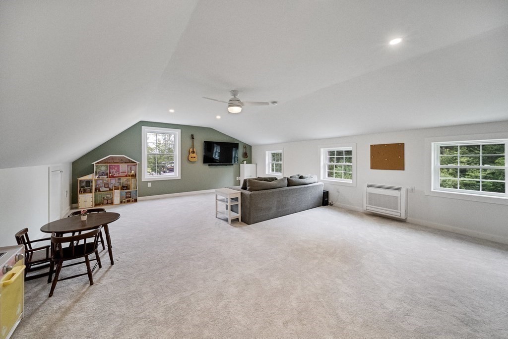 7 Kennard Road Epping, NH 03042 - Photo 20 of 42