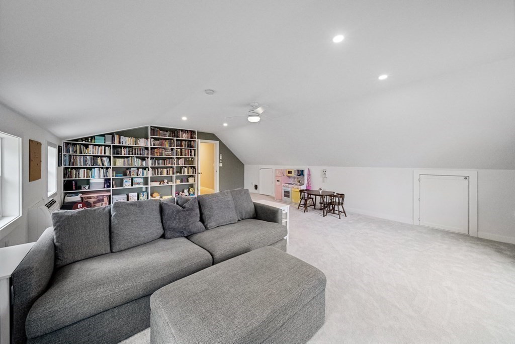 7 Kennard Road Epping, NH 03042 - Photo 21 of 42