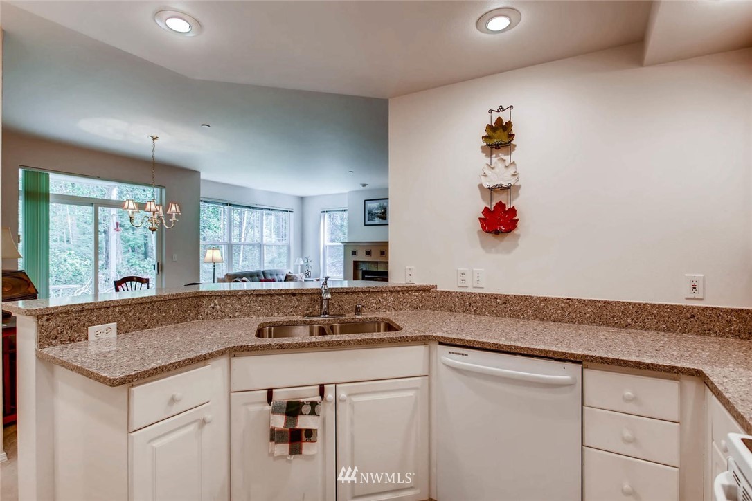 714 228th Street Southwest, Unit O102 Bothell, WA 98021 - Photo 11 of 22 Gallery Image 11
