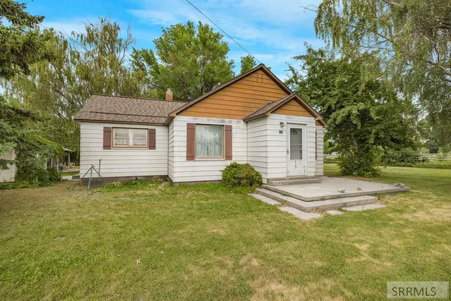 $369,500 | 209 East Main Street, Teton, ID 83451