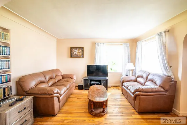 $369,500 | 209 East Main Street, Teton, ID 83451