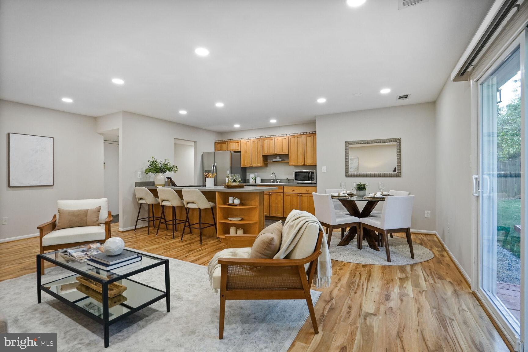 11408 Turnmill Lane Reston, VA 20191 - Photo 4 of 17 a living room with furniture
